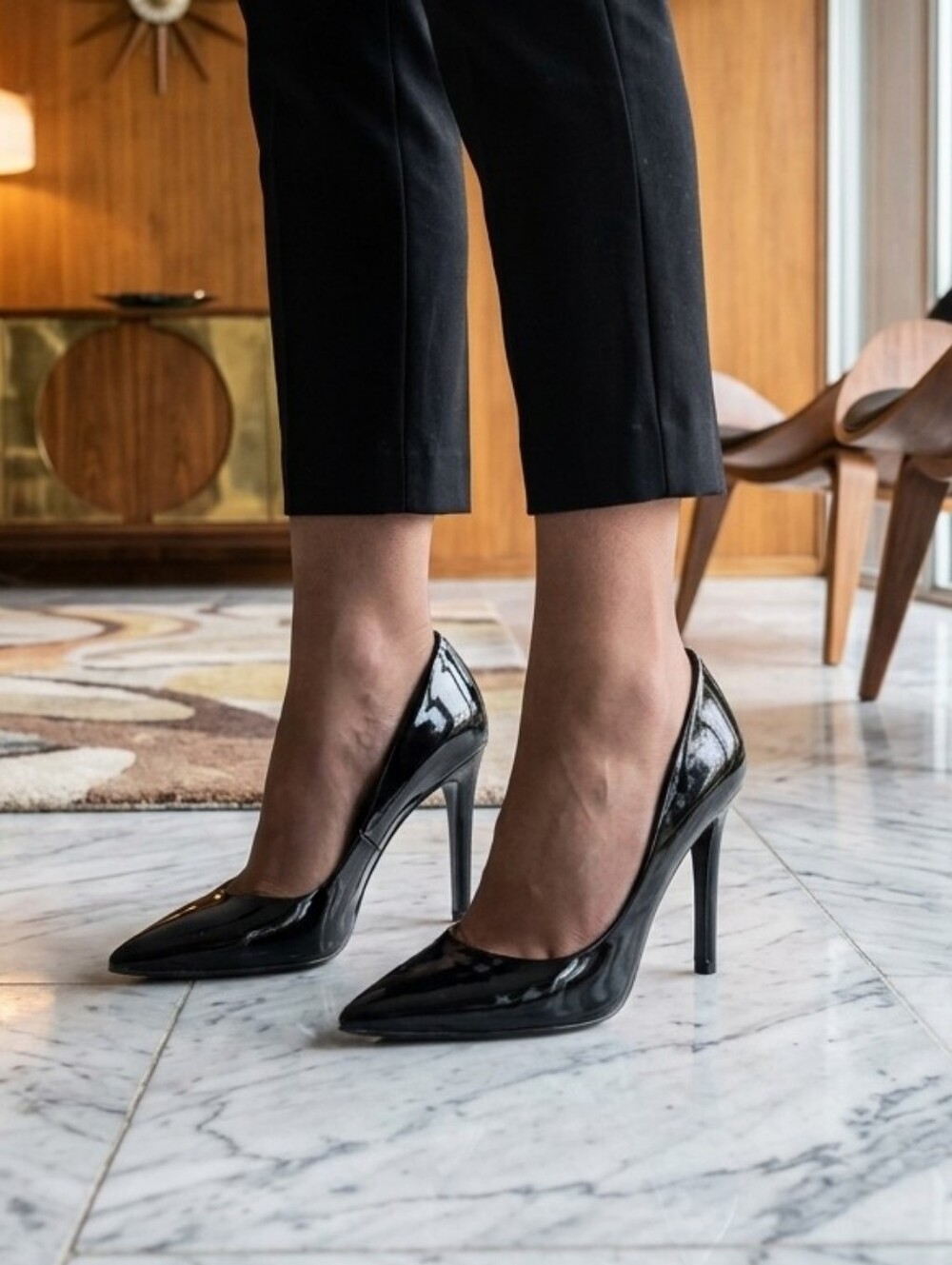 Saks Fifth Avenue🖤CLASSIC Black Patent Pointed-Toe Stiletto Pumps Sz 5.5